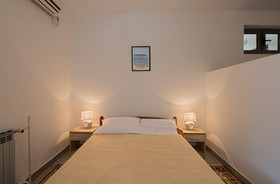 Guest House Madra
