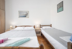Guest House Madra
