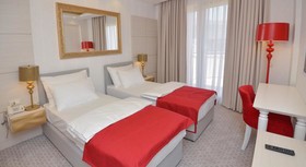 Hotel Atina
