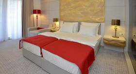 Hotel Atina