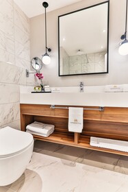 Hotel Momentum by Aycon