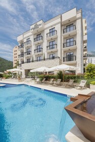 Hotel Momentum by Aycon