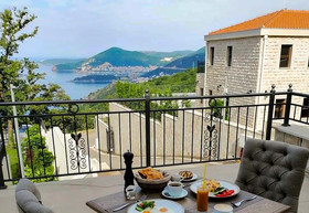 Oak Leaf Residences