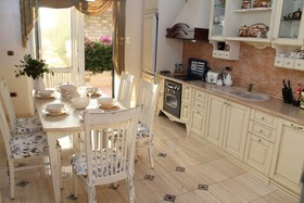 Verena Holiday Home