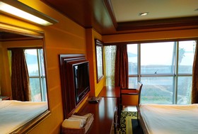 Ally Hotel