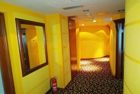 Ally Hotel