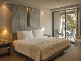 Palmon Bay Hotel & Spa