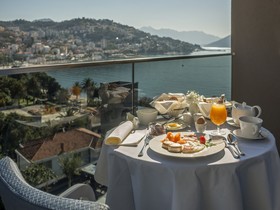 Palmon Bay Hotel & Spa