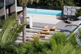Palmon Bay Hotel & Spa