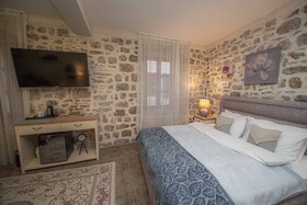 Antika Guesthouse