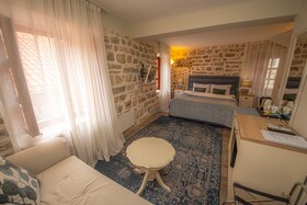 Antika Guesthouse