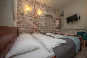 Antika Guesthouse