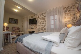 Antika Guesthouse