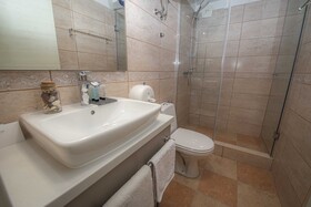 Antika Guesthouse