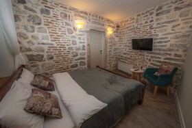 Antika Guesthouse