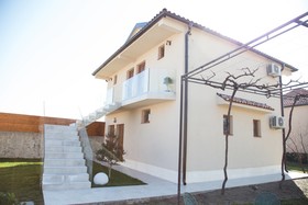 Apartments Aerodrom