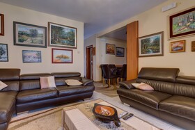 Varja Apartments