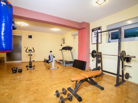 Raymond Apartments