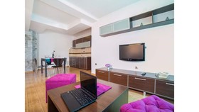 Raymond Apartments