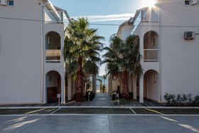 Laguna Mini Resort