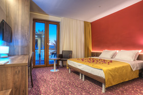 Pine Hotel