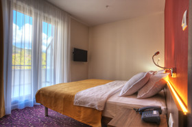 Pine Hotel