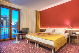 Pine Hotel