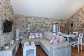 Stone Nest Villas