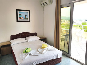 Doni Apartments