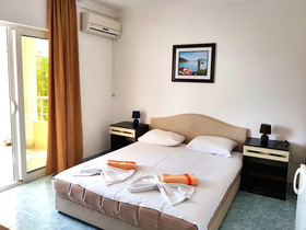 Doni Apartments