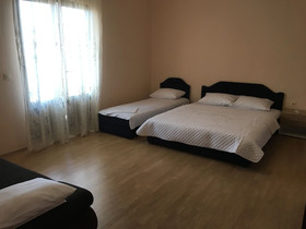 Small Hotel Kleopatra