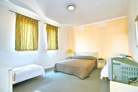 Small Hotel Kleopatra