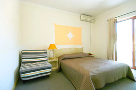 Small Hotel Kleopatra