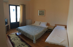 Small Hotel Kleopatra
