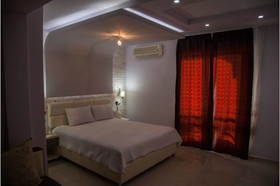 Small Hotel Kleopatra