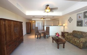 Pasanggrahan Royal Guesthouse