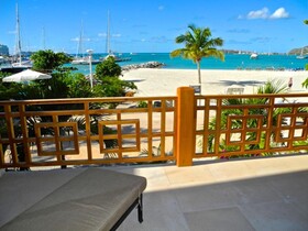 Pasanggrahan Royal Guesthouse