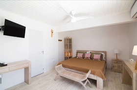 Villa Mary's Beach Cottage