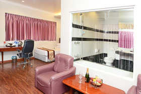 Grand United Ahlone