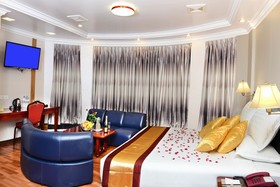 Grand United Ahlone