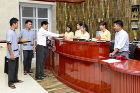Grand United Ahlone