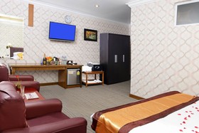 Grand United Ahlone