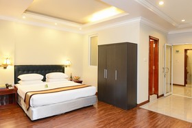 Grand United Ahlone