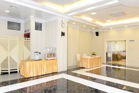Grand United Ahlone