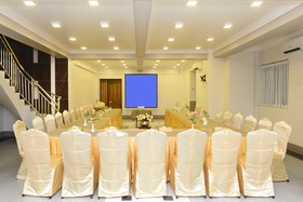 Grand United Ahlone