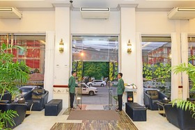 Grand United Ahlone