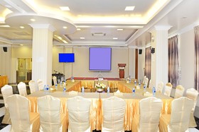 Grand United Ahlone
