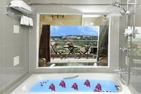 Grand United Ahlone