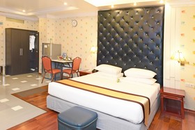 Grand United Ahlone