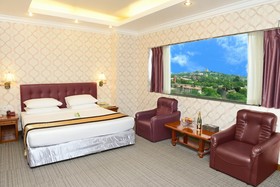 Grand United Ahlone